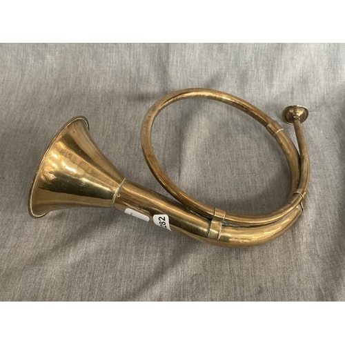 332 - Brass hunting horn