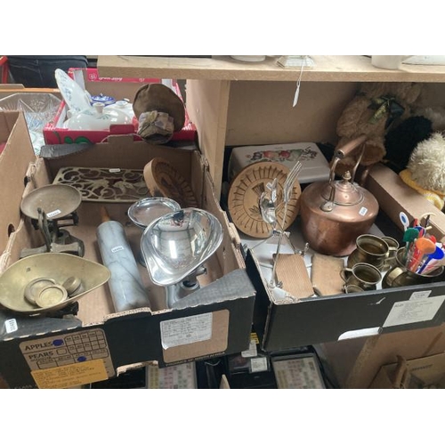 404 - 2 boxes containing copper kettle, brass trivet, Laura Ashley recipe book, Scales & weights, marble r... 