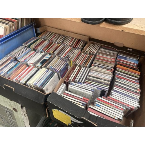 427 - 2 boxes of mainly classical CD's