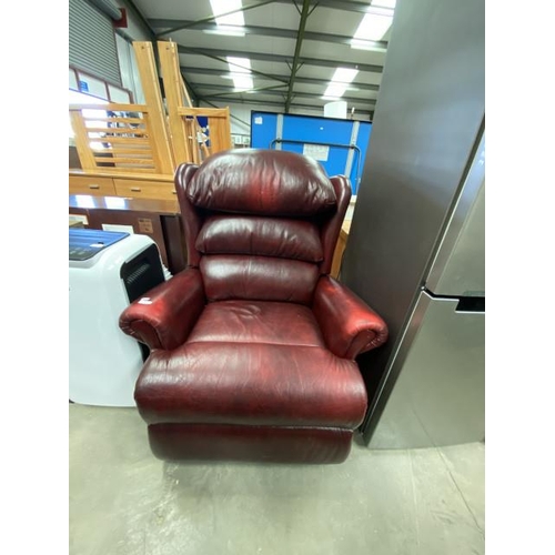 63 - Sherborne burgundy leather electric rise and recline lounge chair 90W