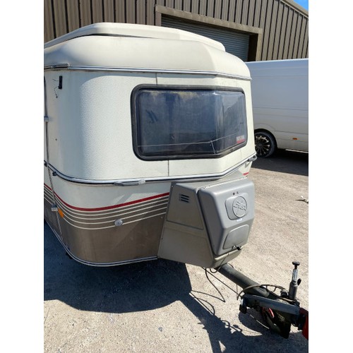 517 - Eriba-Touring Caravan (HYMER FRANCE SA, CARAVANES ERIBA 68700 CERNAY) VGNTROLL 000273828 - SERIEN-NR... 