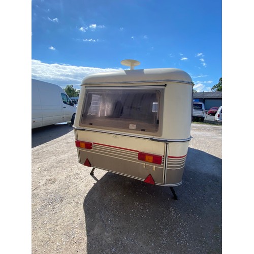 517 - Eriba-Touring Caravan (HYMER FRANCE SA, CARAVANES ERIBA 68700 CERNAY) VGNTROLL 000273828 - SERIEN-NR... 