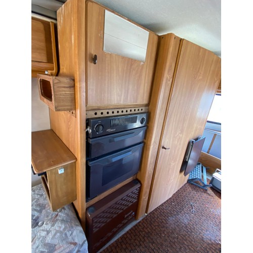 517 - Eriba-Touring Caravan (HYMER FRANCE SA, CARAVANES ERIBA 68700 CERNAY) VGNTROLL 000273828 - SERIEN-NR... 