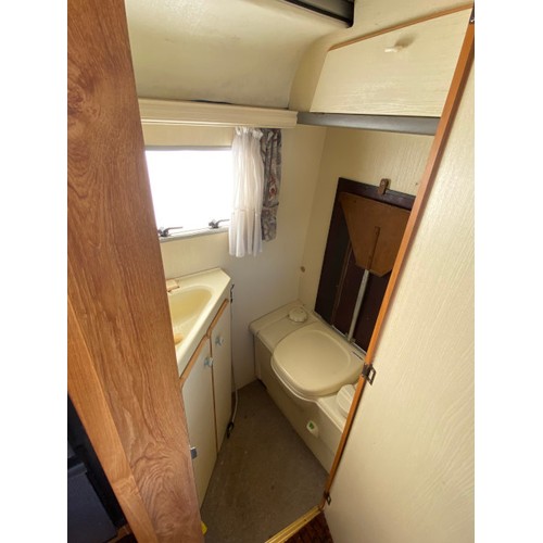 517 - Eriba-Touring Caravan (HYMER FRANCE SA, CARAVANES ERIBA 68700 CERNAY) VGNTROLL 000273828 - SERIEN-NR... 