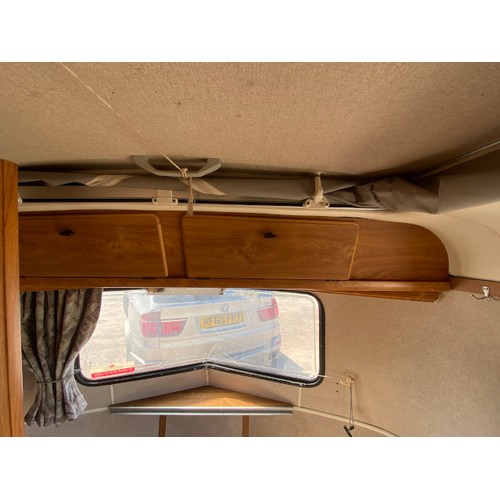 517 - Eriba-Touring Caravan (HYMER FRANCE SA, CARAVANES ERIBA 68700 CERNAY) VGNTROLL 000273828 - SERIEN-NR... 