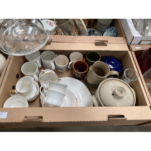 471 - 11 boxes of collectables including tea wares, jugs, glasses, decanters, treen etc