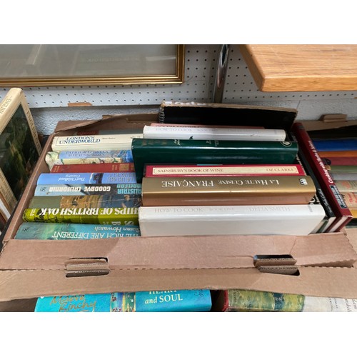 370 - 8 boxes books inc. 18 William J Locke, 6 James Herriot, 11 Alistair Maclean, 11 P.G. Woodhouse etc.