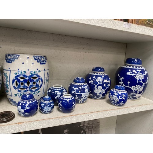 347 - 6 blue & white ginger jars & 1 stick stand inc. Chinese, 8 Chinese ginger jars & 2 wooden stands (2 ... 