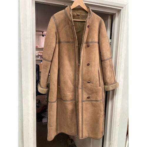 479 - 11 sheepskin coats and jackets including Topstyle, Bailey's, Wallace Saks (various sizes)