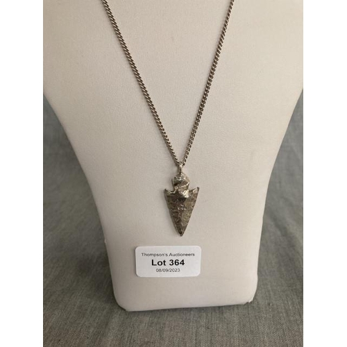 364 - Gents solid silver arrow head pendant on silver chain