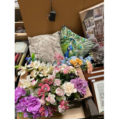 408 - Qty of silk flowers, picture frames, scatter cushions, planters, making memories wall clock, Jonelle... 