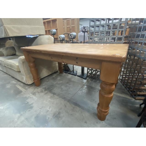 68 - Pine kitchen table 78H 152W 91D