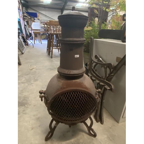 35 - Cast garden chimenea 91H