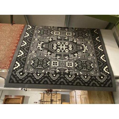 75 - Traditional Kayo in grey carpet 235 x 320cm