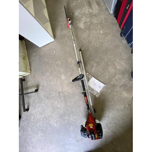 102 - Trueshopping petrol long reach pruner