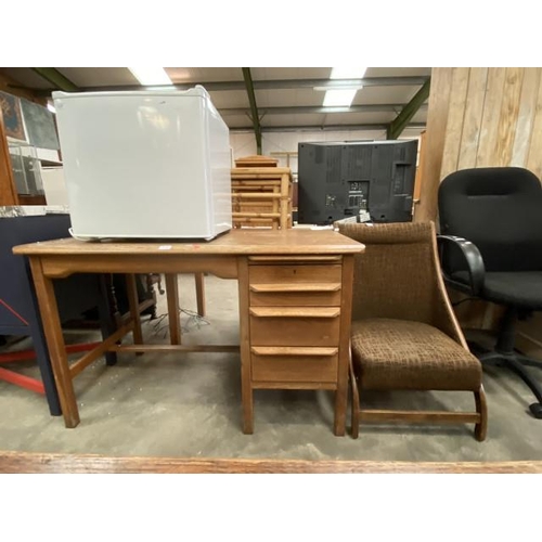 159 - 1930's oak desk 77H 122W 68D and an Art Deco oak framed chair