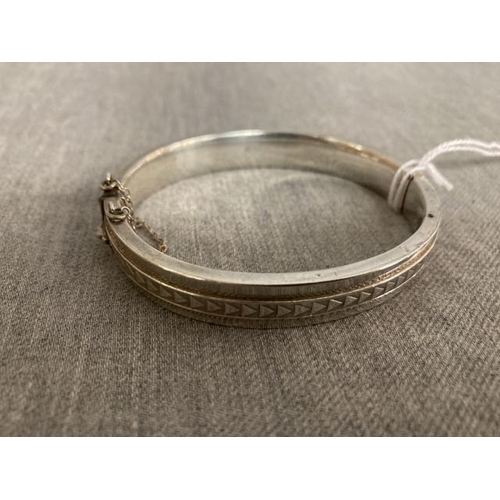 243 - Antique silver hoop bangle