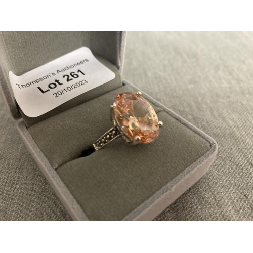 261 - Silver & citrine set ring (size R)