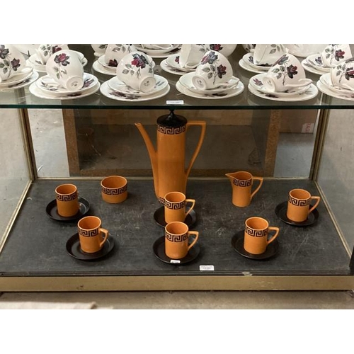 353 - 15 piece Portmeirion Pottery 'Greek Key' Susan Williams-Ellis coffee service (one handle as found on... 