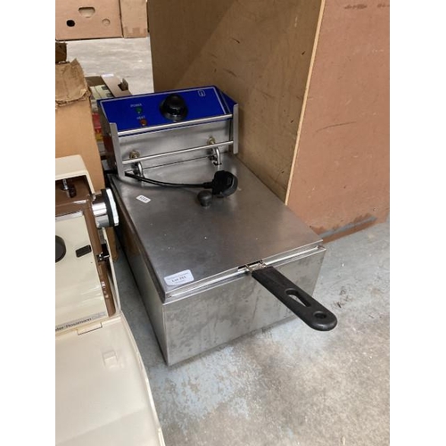 393 - Stainless steel fryer model. EF-81L