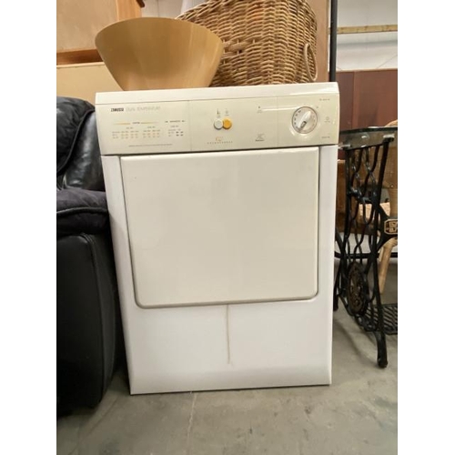 63 - Zanussi TD 4212W tumble drier 85H 60W 60D