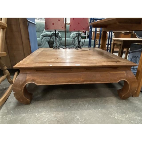 131 - Contemporary oak coffee table 38H 100W 100D