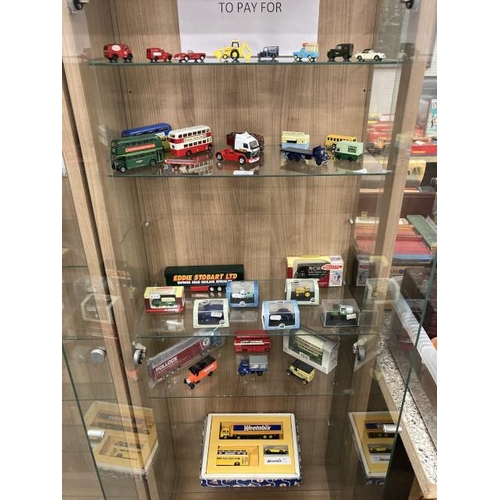 455 - 33 model cars, trucks, trailers & buses inc. Classix, Lledo etc.