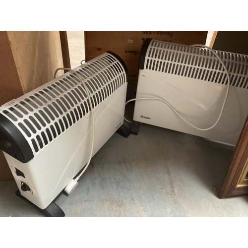 476 - 2 electric heaters