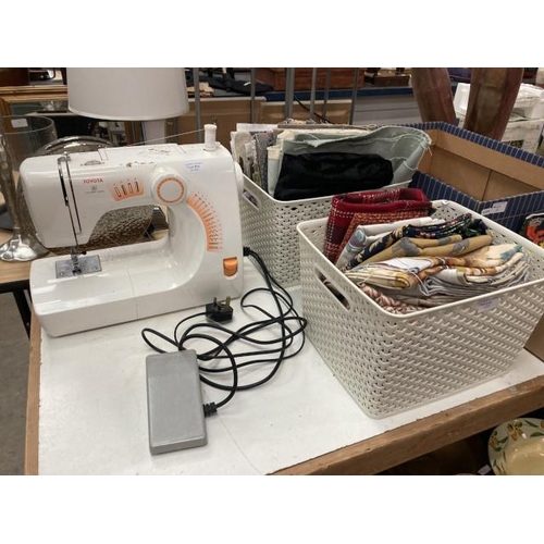 510 - Toyota electronic sewing machine (no case) SE92 RS2000 with foot pedal and power lead, 2 baskets of ... 