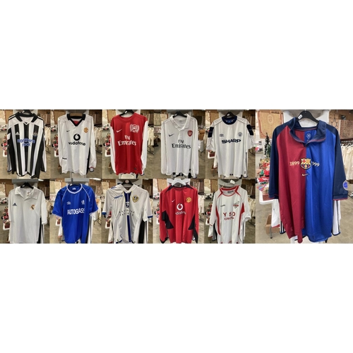 519 - 11 Football shirts; Man UTD 2003 long sleeve away size XL, Arsenal 2012 long sleeve home No. 10 Van ... 