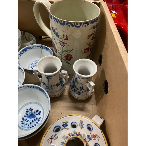 425 - 2 boxes containing 8 pieces of New Hall porcelain c.1800 pattern No.415, blue & white tea bowls, Chi... 