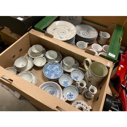 425 - 2 boxes containing 8 pieces of New Hall porcelain c.1800 pattern No.415, blue & white tea bowls, Chi... 