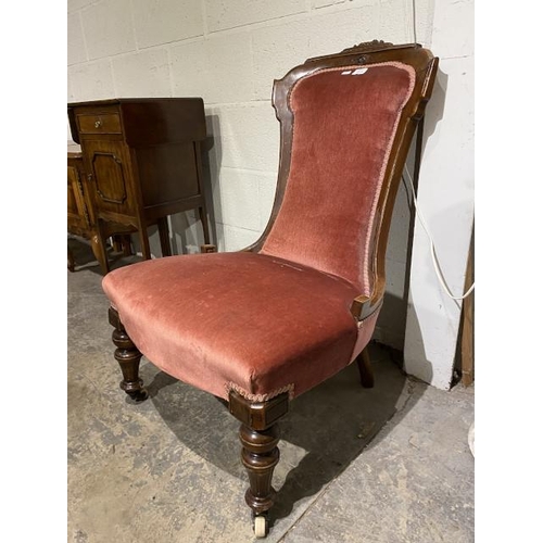 118 - Victorian mahogany framed ladies chair 58W