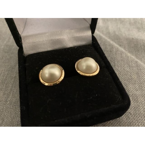 307 - 9ct gold half pearl earrings