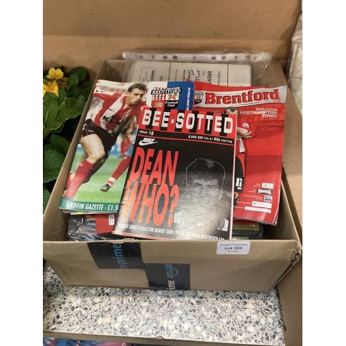 399 - Box of vintage football programmes of Brentford football club