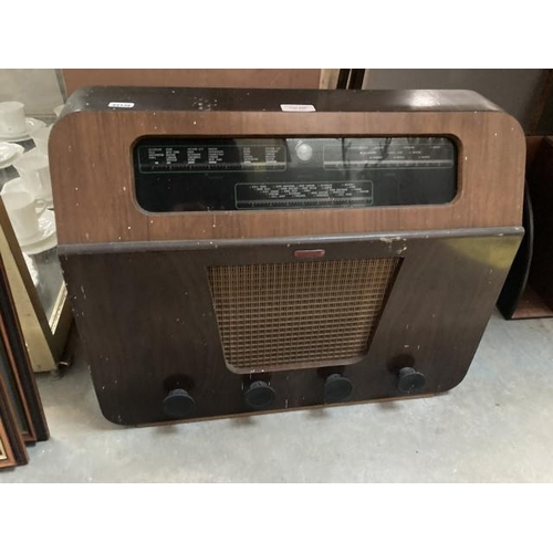 440 - Vintage Murphy A170 valve radio with operating instruction booklet