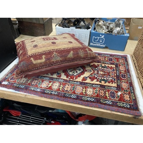 460 - Persian style rug 93cm x 63cm with cushion 65cm x 65cm