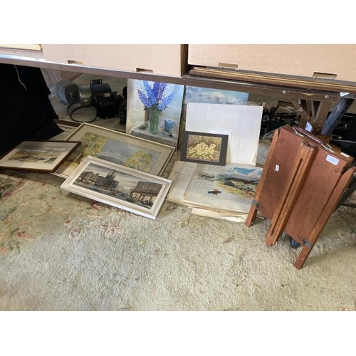 478 - Artists easel, framed watercolours, practice canvasses etc