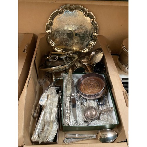 383 - Quantity of silver plated ware including, ice bucket, cutlery, trays, sauce boats, cream and sugar c... 