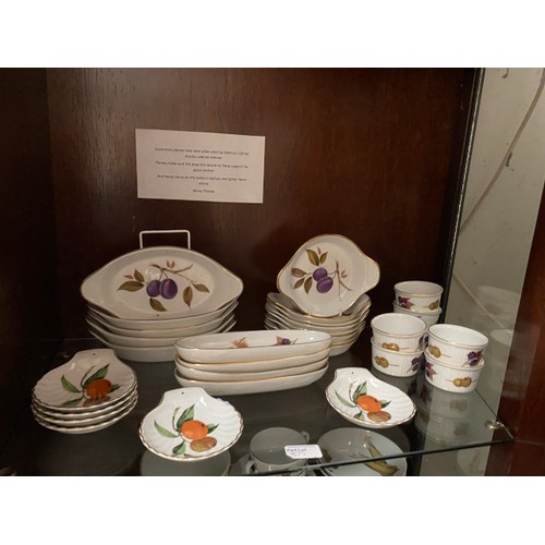 377 - Royal Worcester 