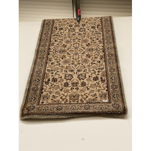 104 - Vintage Hanadir wool runner 64 x 128cm