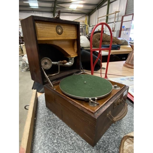 197 - Cased Beltona gramophone with winder