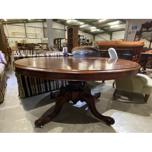 29 - Victorian rosewood table 73H 143W 112D