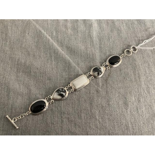 296 - 925 silver hardstone set bracelet