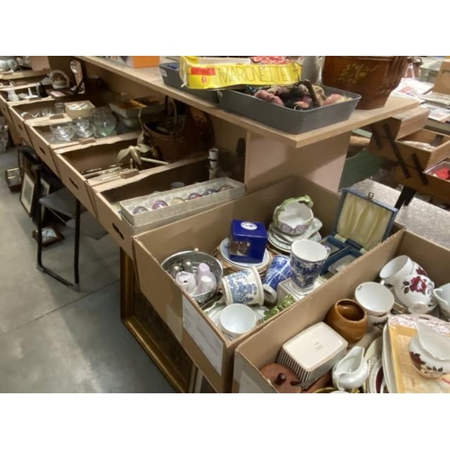 370 - 8 boxes of pottery, glassware, copper, brass, cutlery, table lamps etc., pottery inc. Ringtons, Susi... 