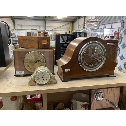 404 - 3 mantle clocks inc. Bentima & Metamec