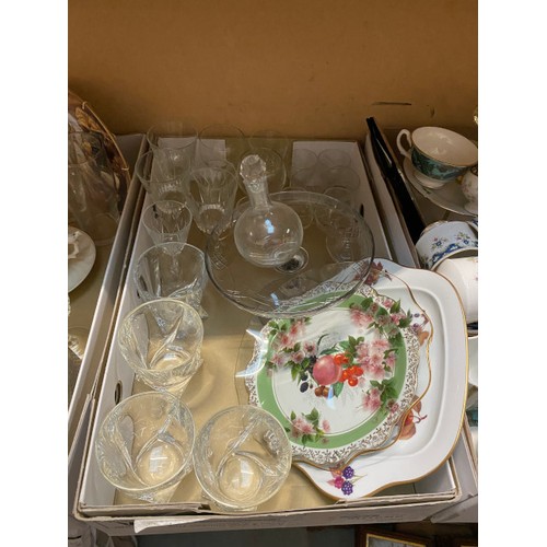 371 - 5 boxes of glassware, part tea sets, cased cutlery etc.