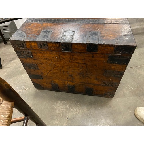 81 - 19th century oak chest 46H, 60W, 42D