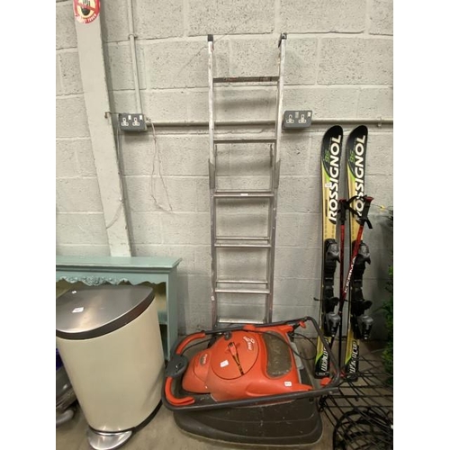 129 - Flymo Vision Compact 350 and a 3 way domestic combination ladder