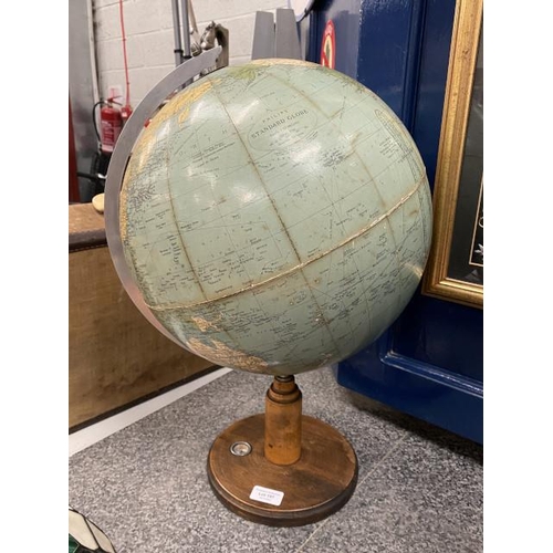 197 - Philip's standard desk globe with compass to base 53H